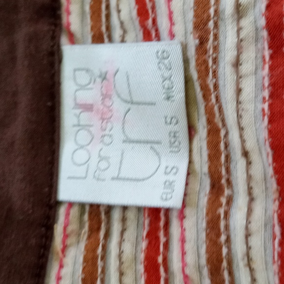 So comfy brown, cream and red dress. Size small. - Picture 2 of 3